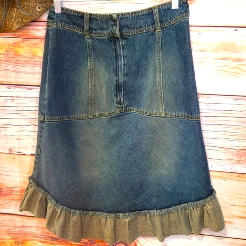 IVY JANE Preloved RUFFLED MIDI DENIM SKIRT!🩷